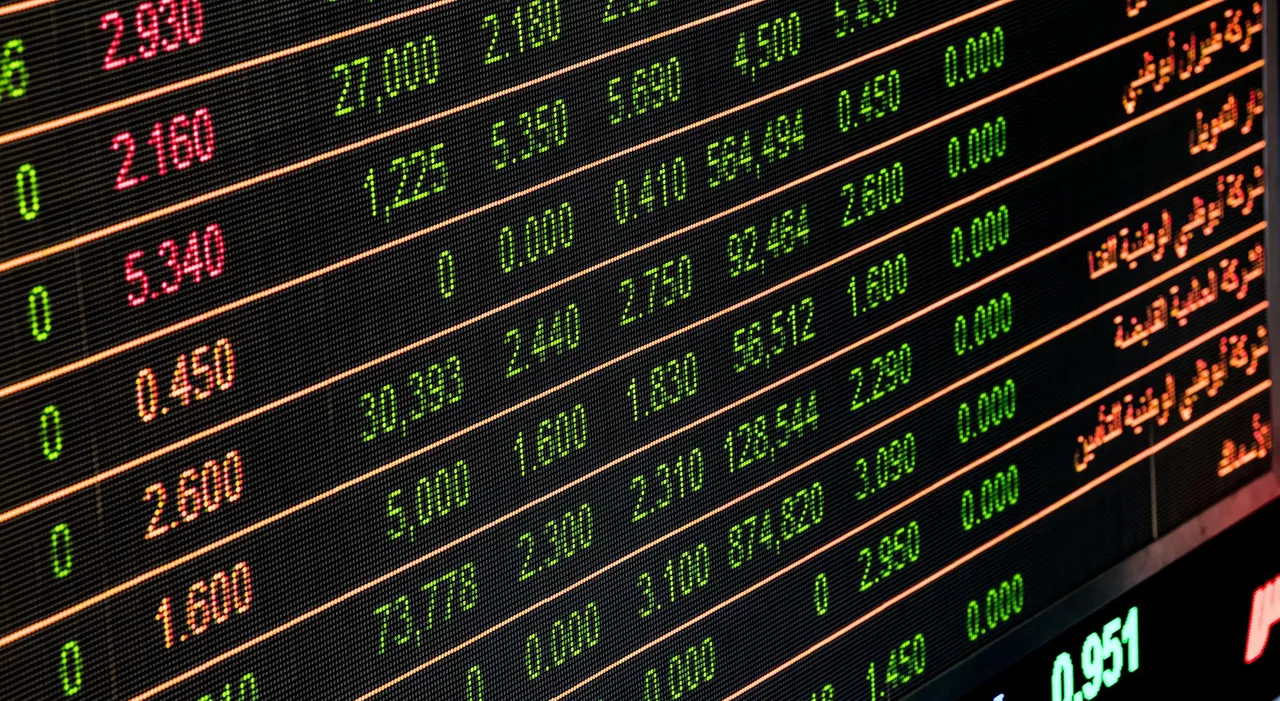 An exchange board of live numbers